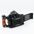 Pentax 6x7 body + SMC Takumar 105mm f/2.4 + handle tweedehands