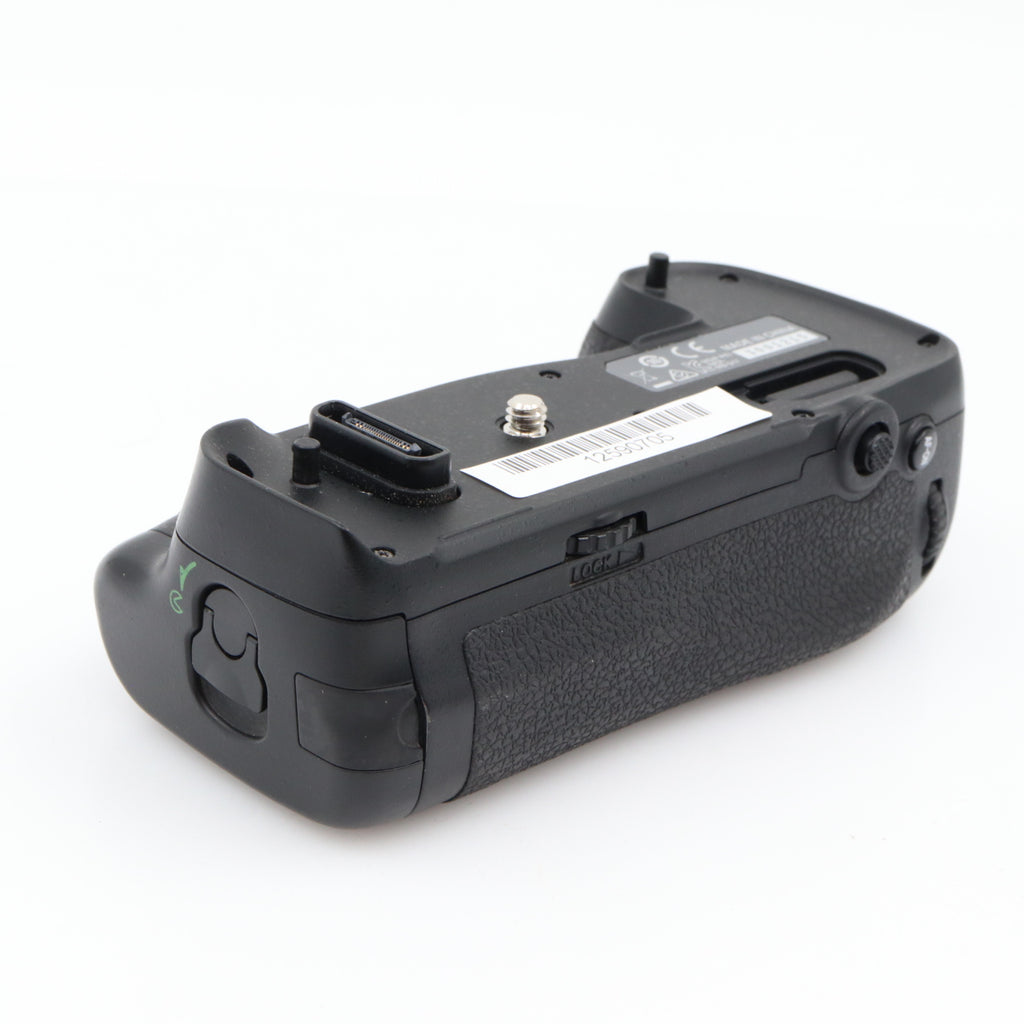 Nikon MB-D17 batterygrip used