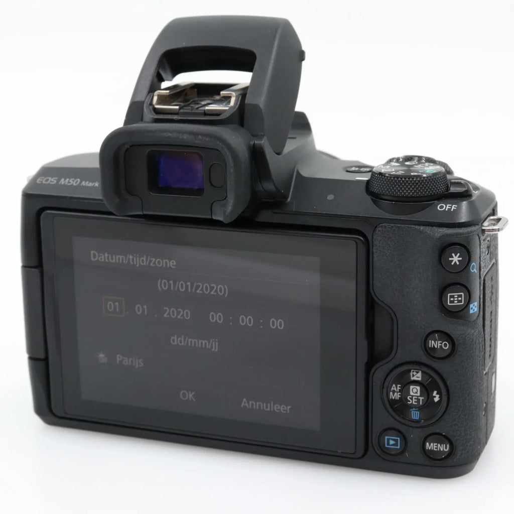 Canon EOS M50 mark II + EF-M 15-45mm f/3.5-6.3 IS STM occasion