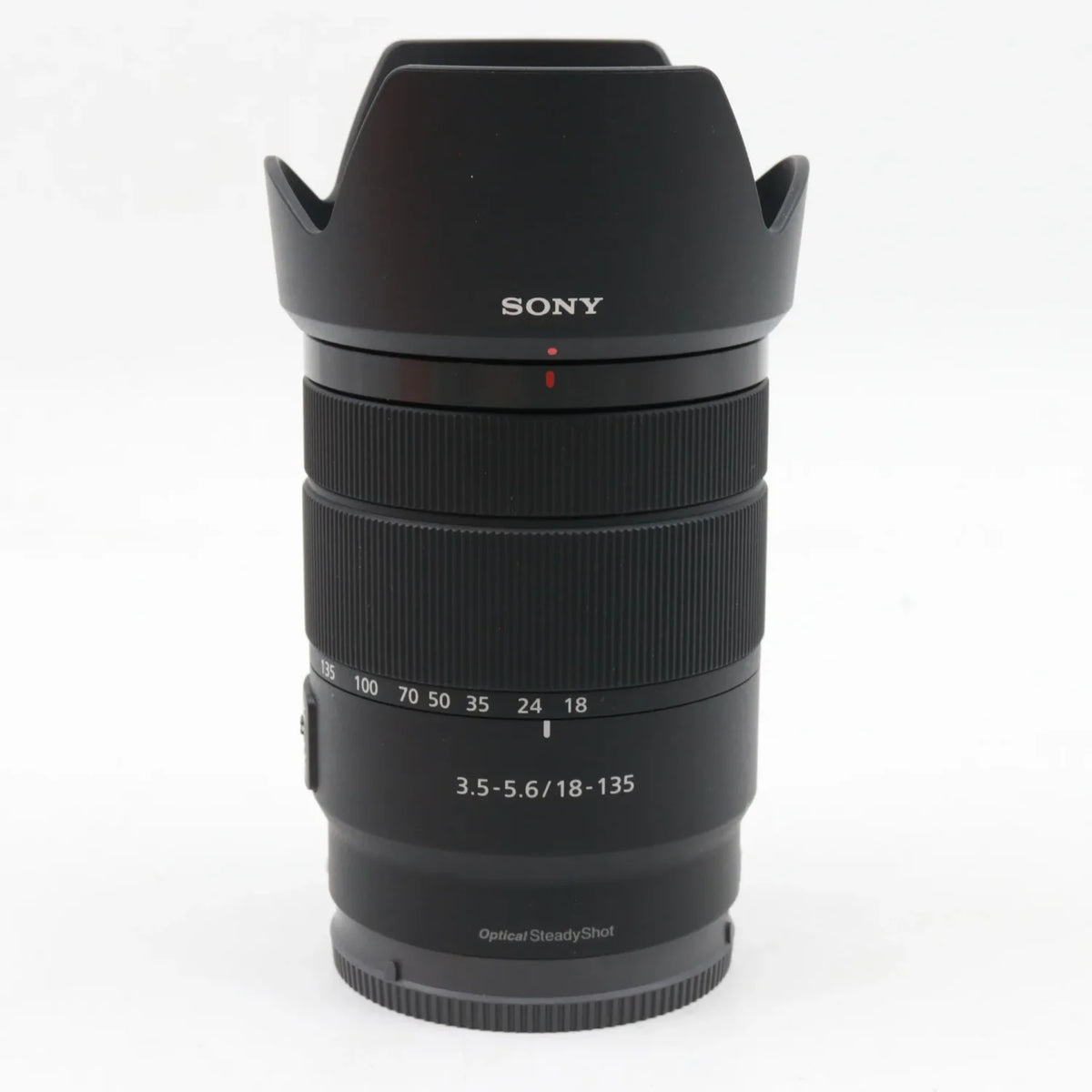 Sony E 18-135mm f/3.5-5.6 OSS tweedehands