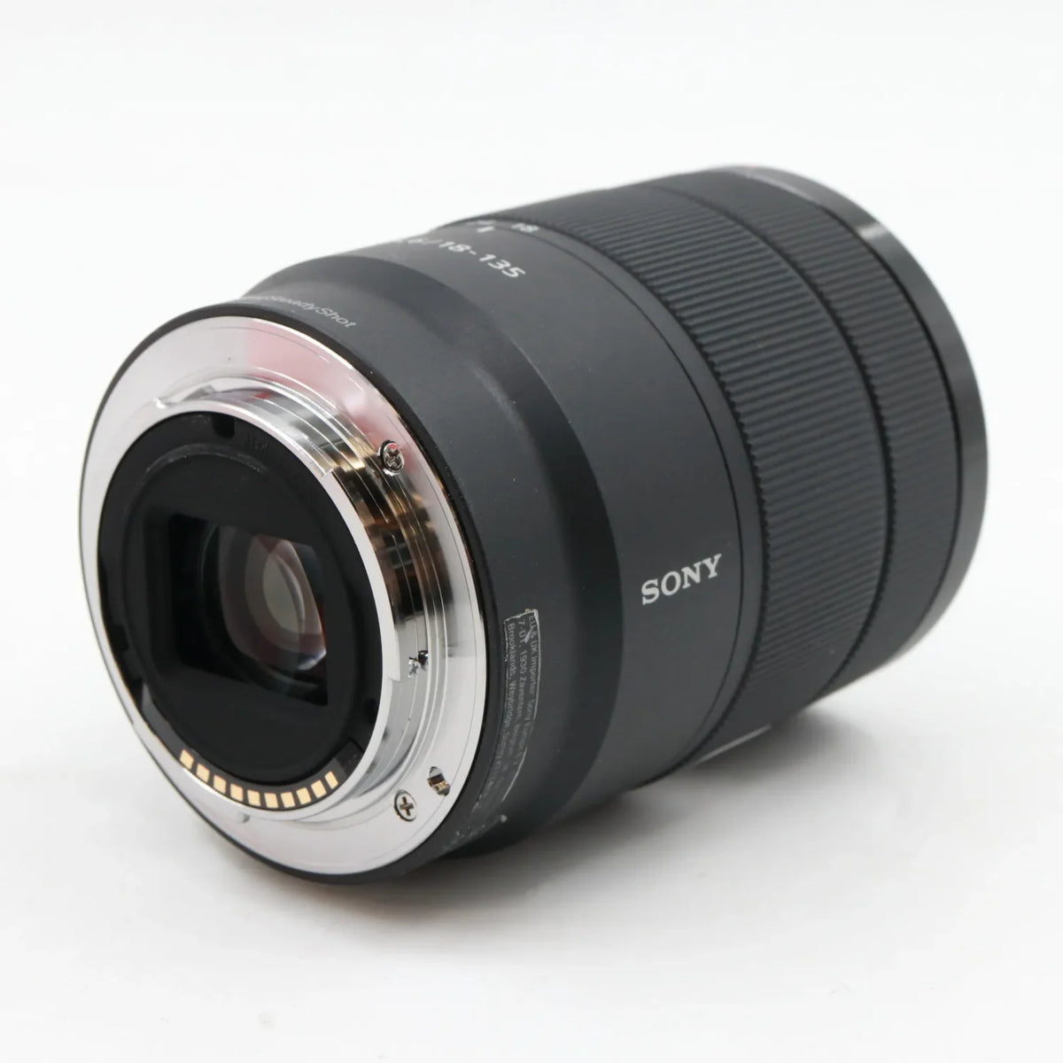 Sony E 18-135mm f/3.5-5.6 OSS tweedehands