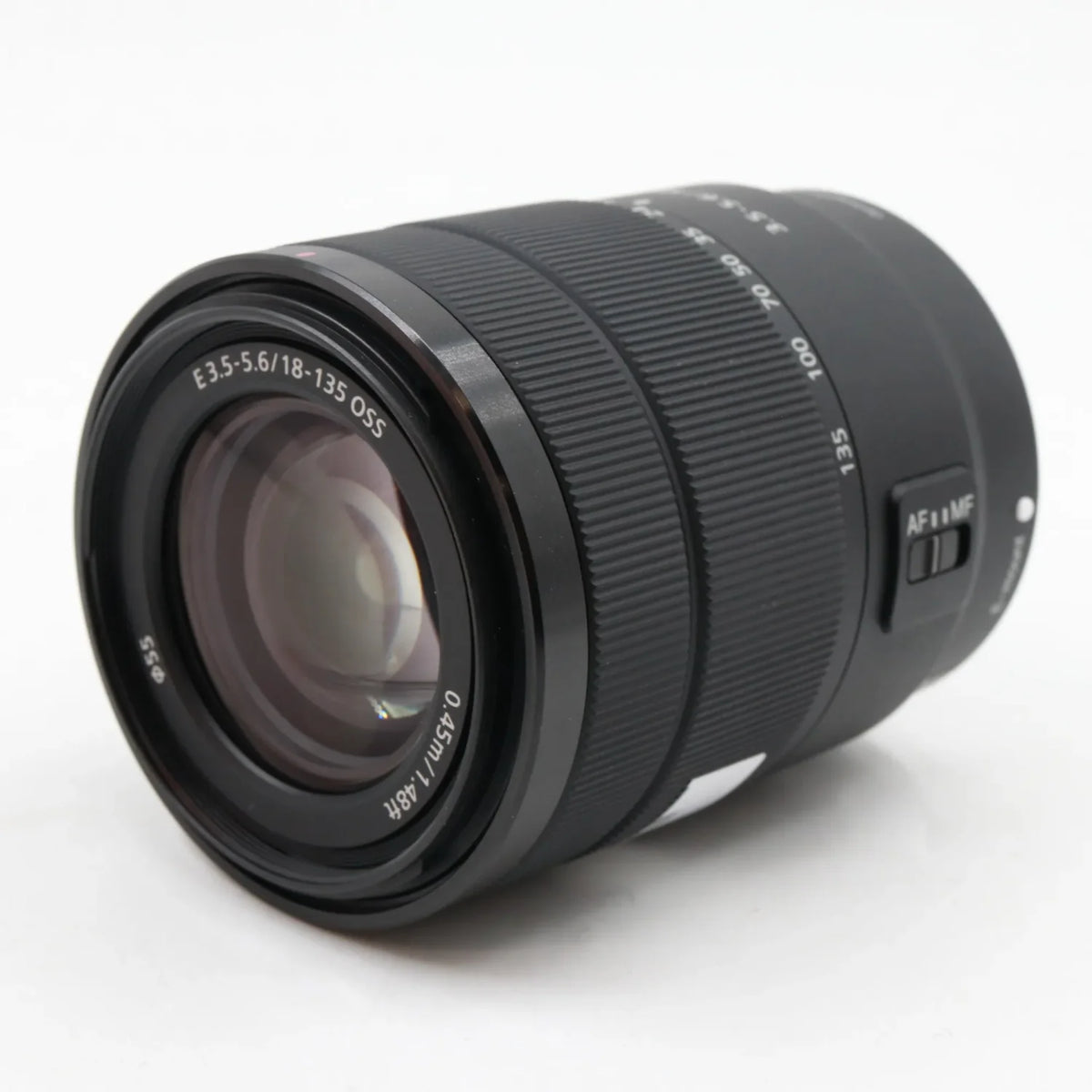 Sony E 18-135mm f/3.5-5.6 OSS tweedehands