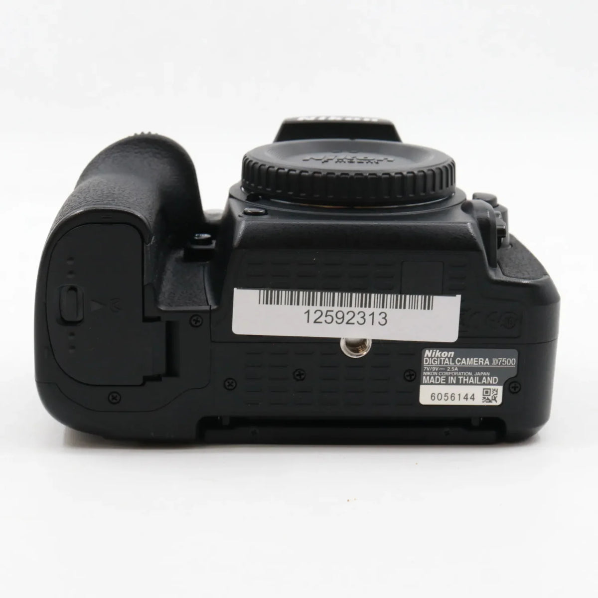 Nikon D7500