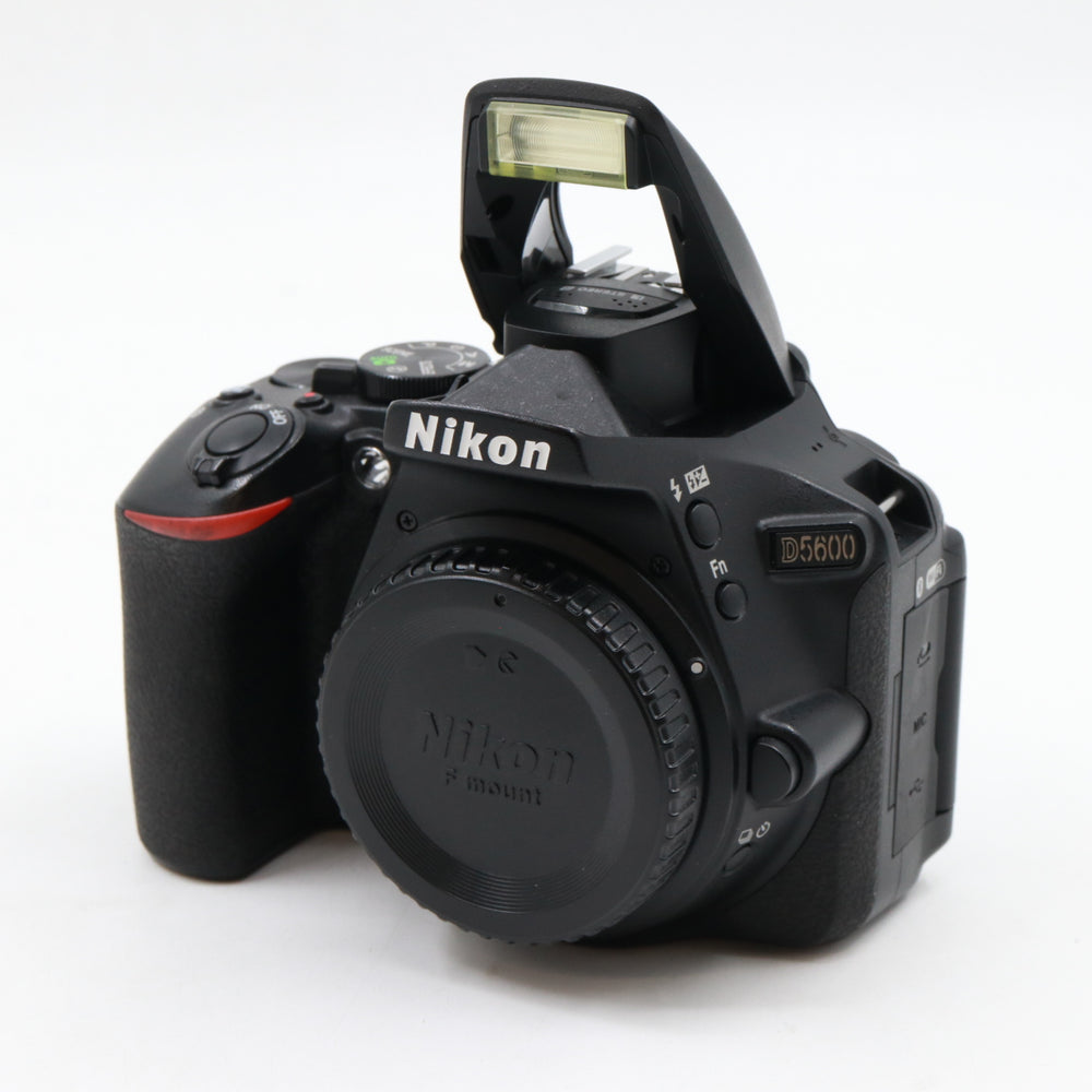 Nikon D5600 body tweedehands