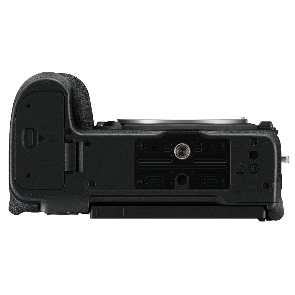 Nikon Z5 IIC Black + 24-200mm F/4.0-6.3 VR