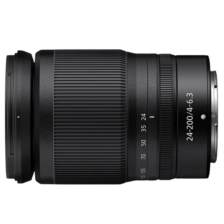Nikon Z5 IIC Silber + 24-200mm F/4.0-6.3 VR