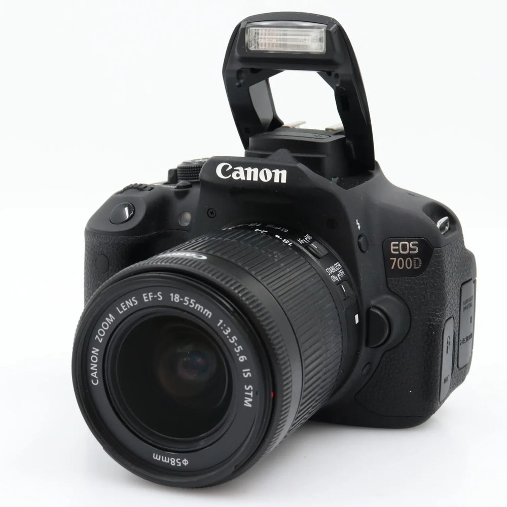 Canon EOS 700D + EF-S 18-55mm f/3.5-5.6 IS STM gebraucht