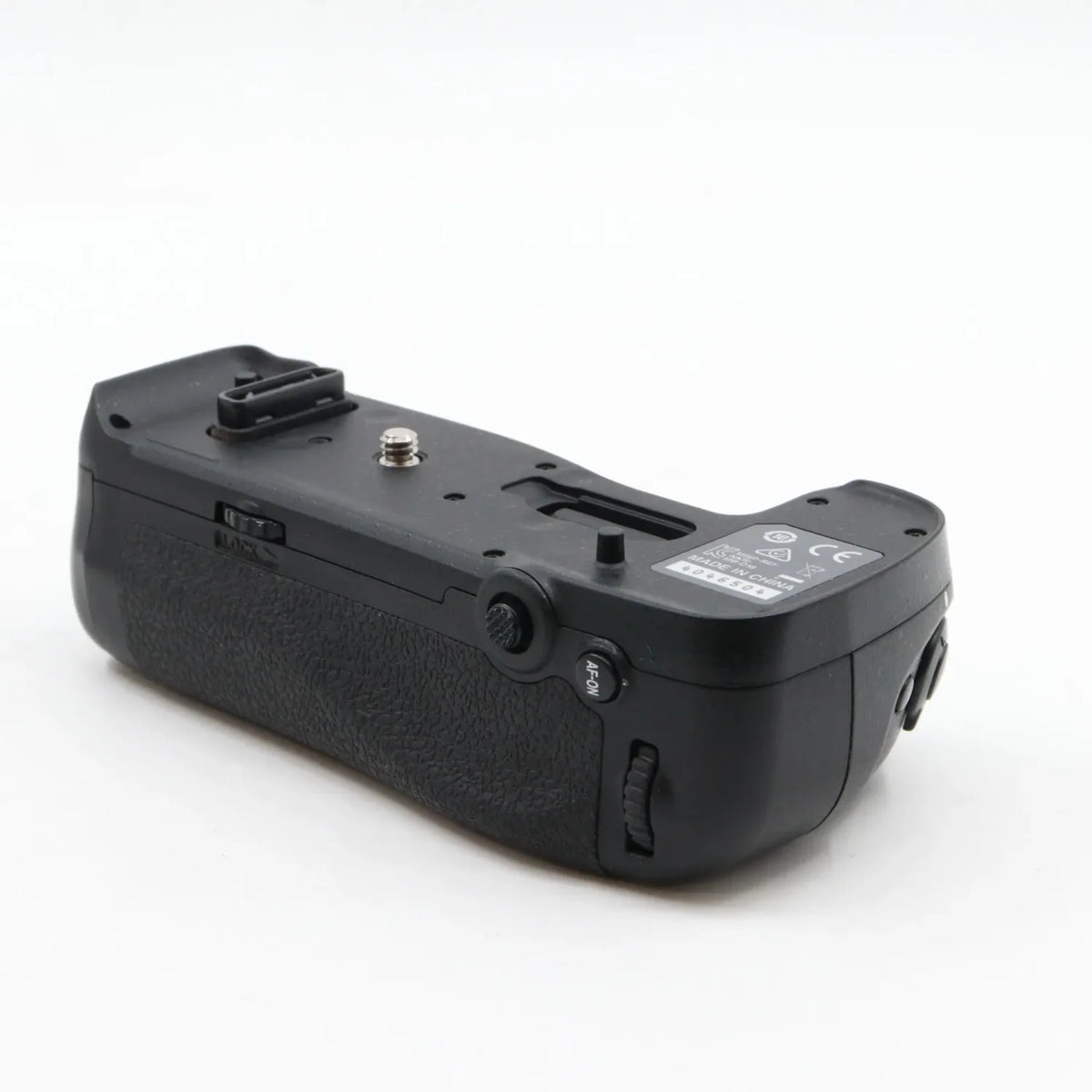 Nikon MB-D18 batterygrip used
