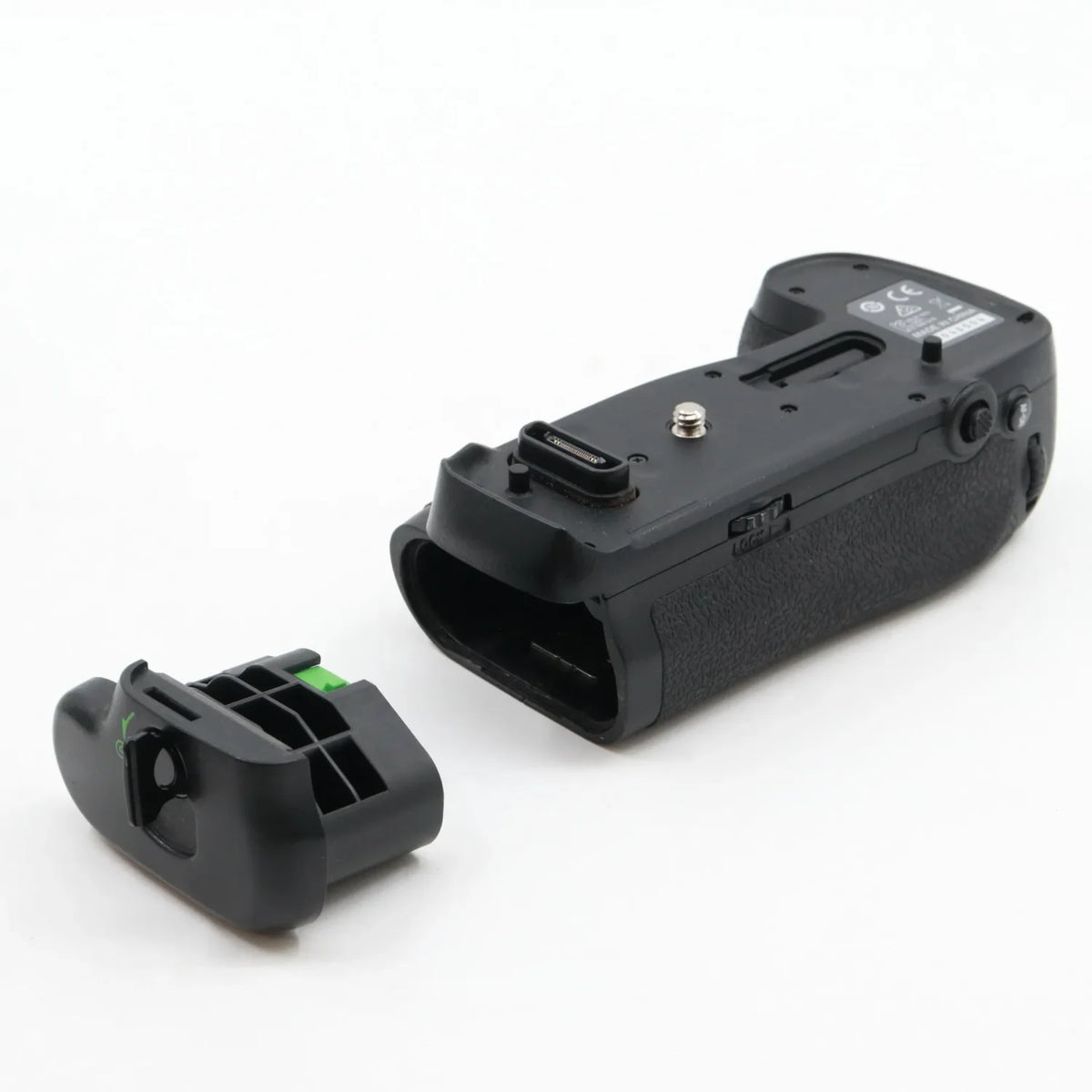 Nikon MB-D18 batterygrip used