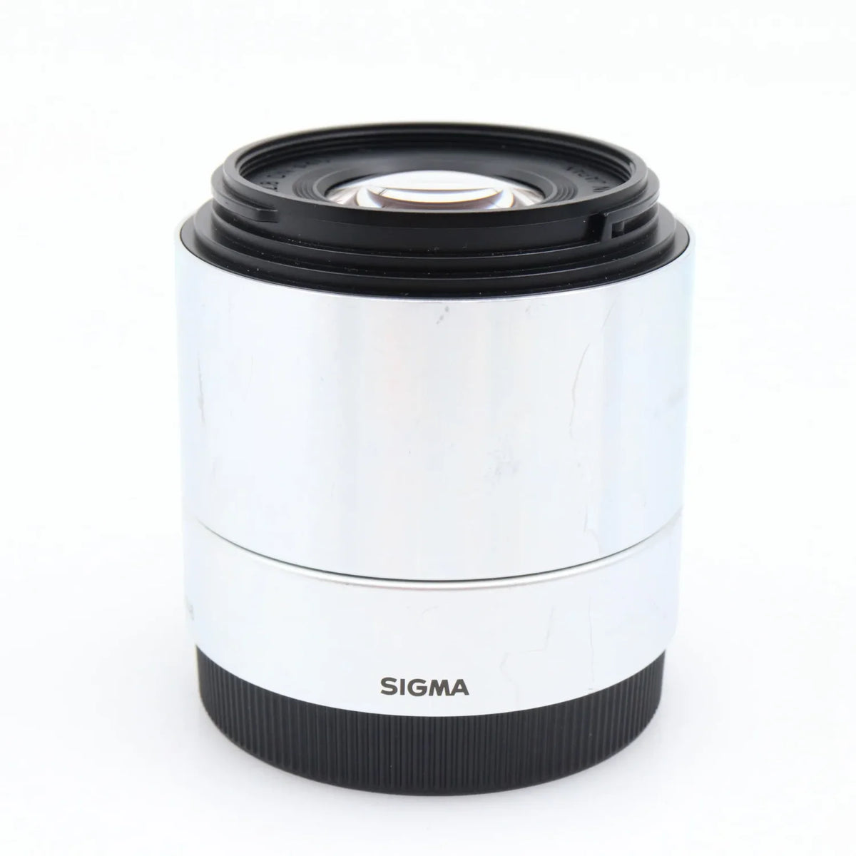 Sigma 60mm F/2.8 ART DN Sony E zilver tweedehands