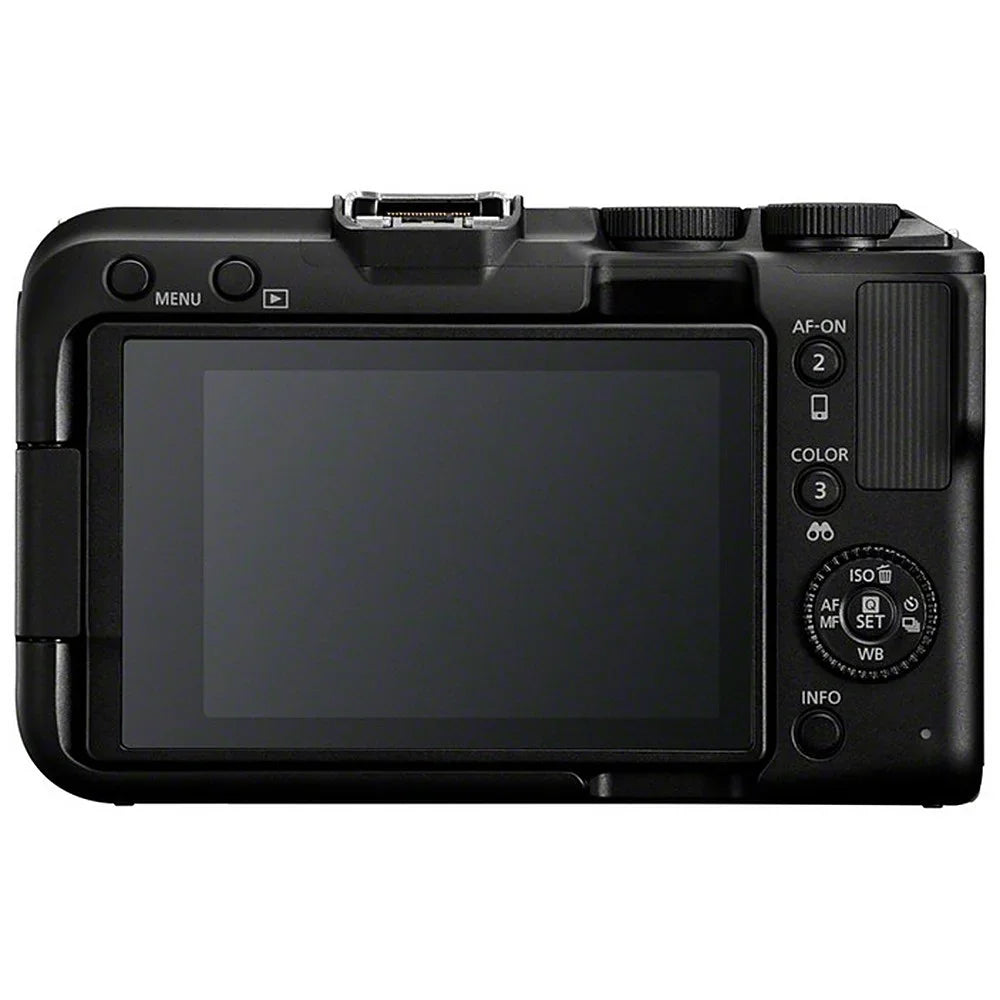 Canon EOS R50 V + RF 16mm F/2.8 STM