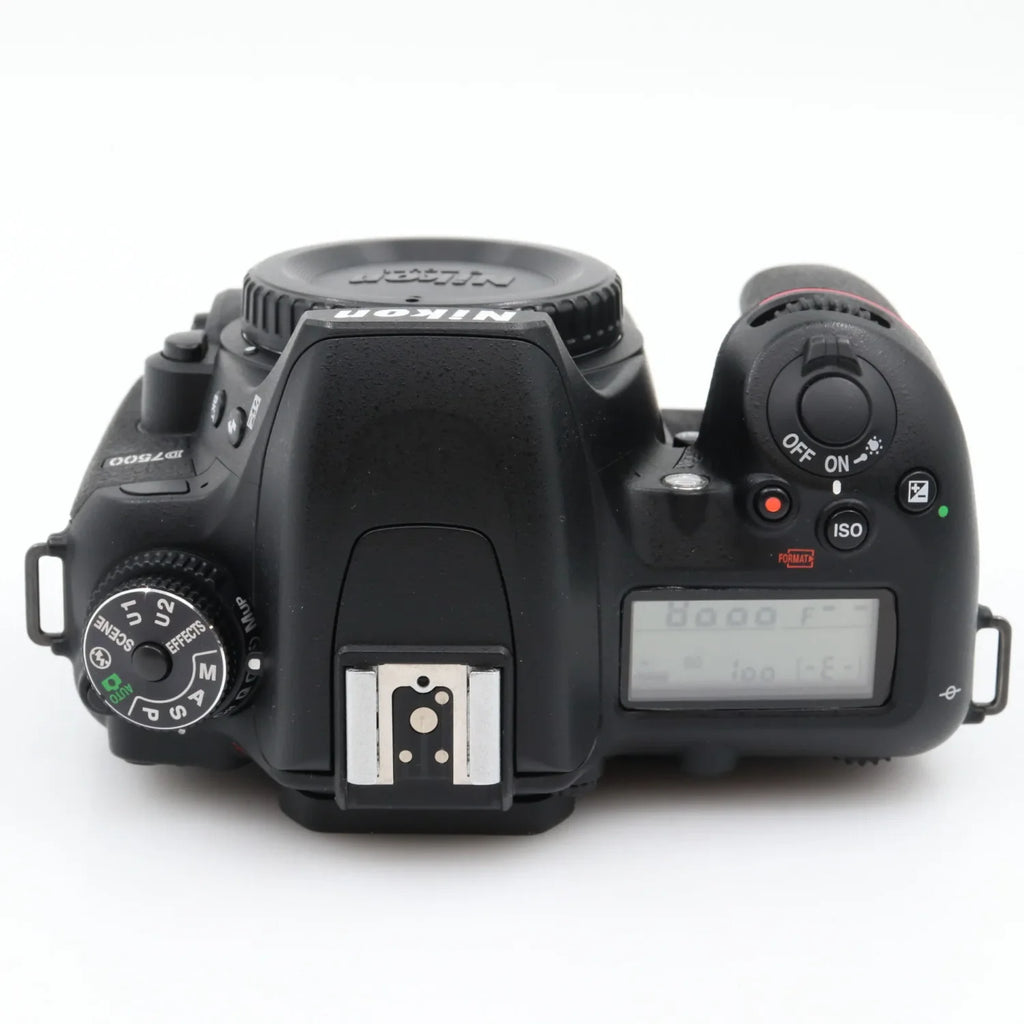 Nikon D7500