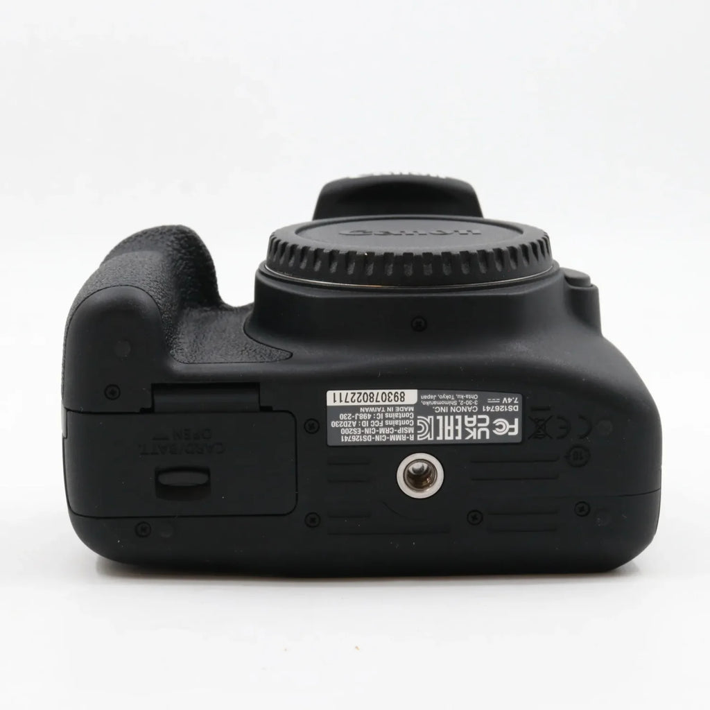 Canon EOS 2000D