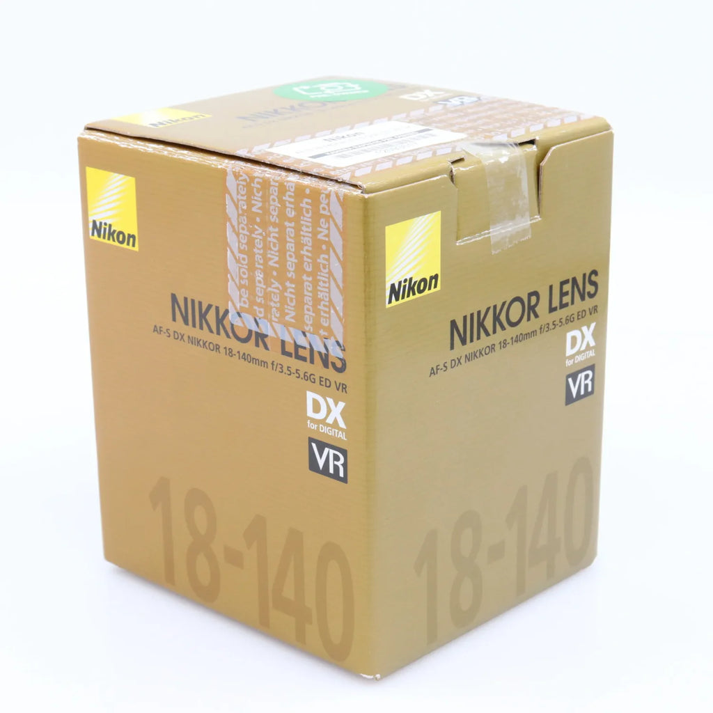 Nikon AF-S 18-140mm f/3.5-5.6G ED VR DX tweedehands