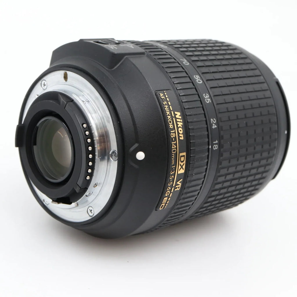 Nikon AF-S 18-140mm f/3.5-5.6G ED VR DX tweedehands