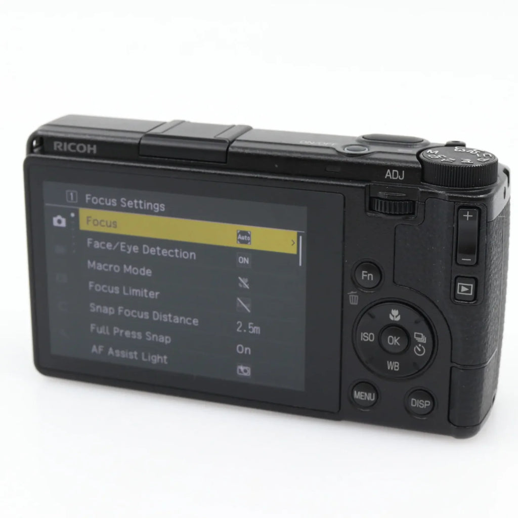 Ricoh GR IV usato