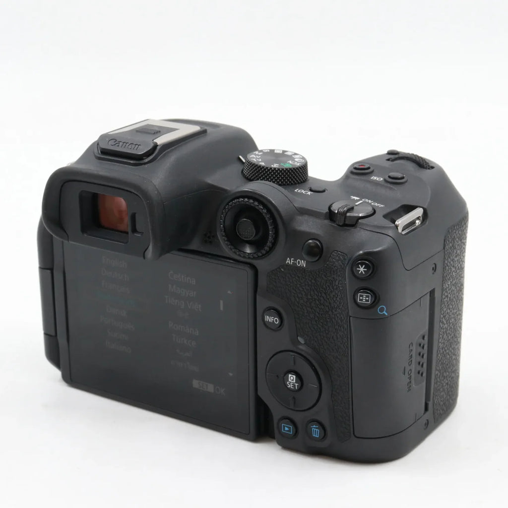 Canon EOS R7 body used