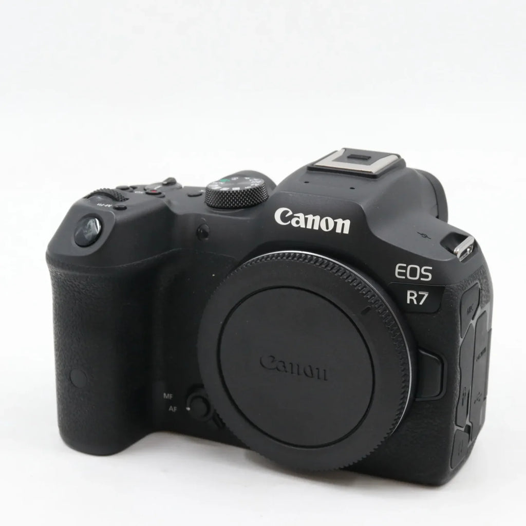Canon EOS R7 body used