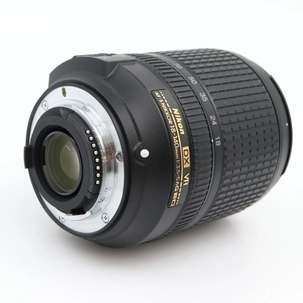 Nikon AF-S 18-140mm f/3.5-5.6G ED VR DX tweedehands