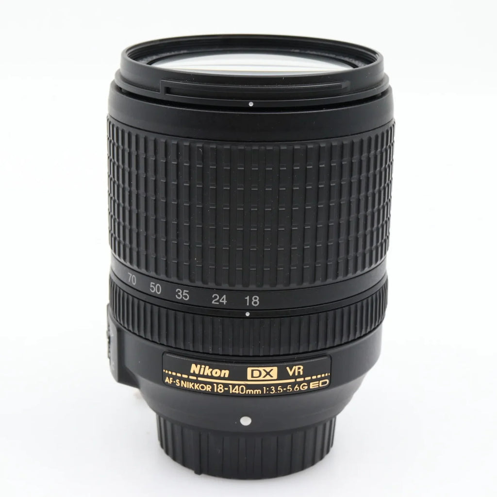 Nikon AF-S 18-140mm f/3.5-5.6G ED VR DX tweedehands