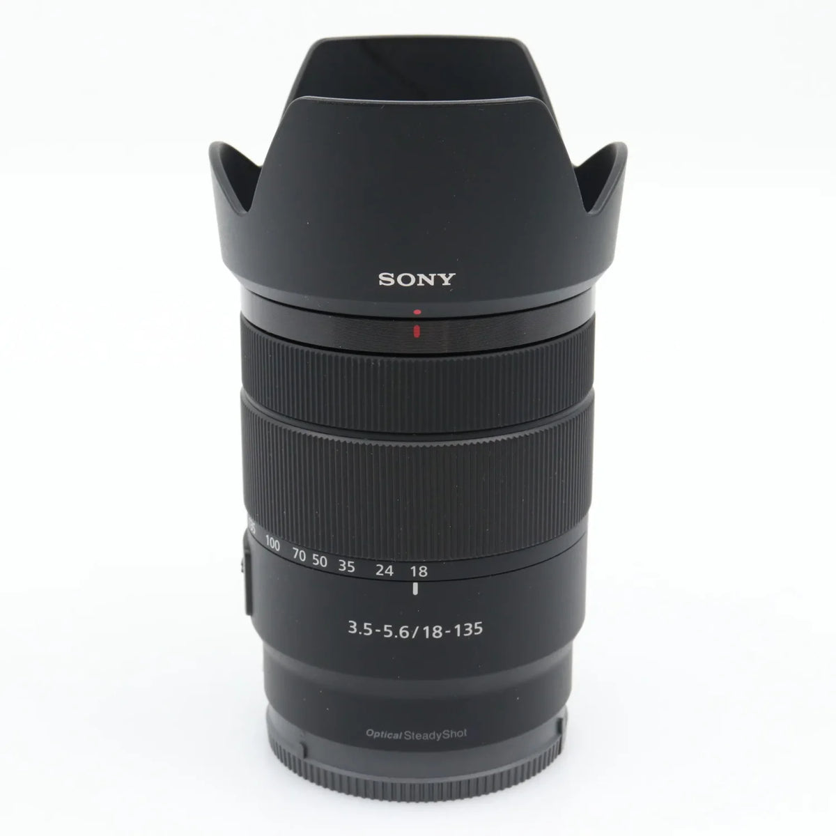 Sony E 18-135mm f/3.5-5.6 OSS usato