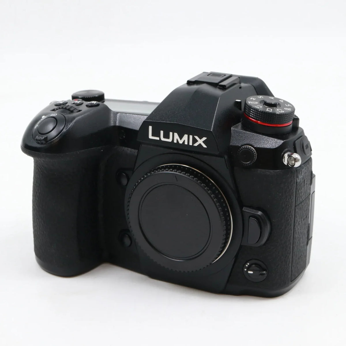 Panasonic Lumix DC-G9 body used