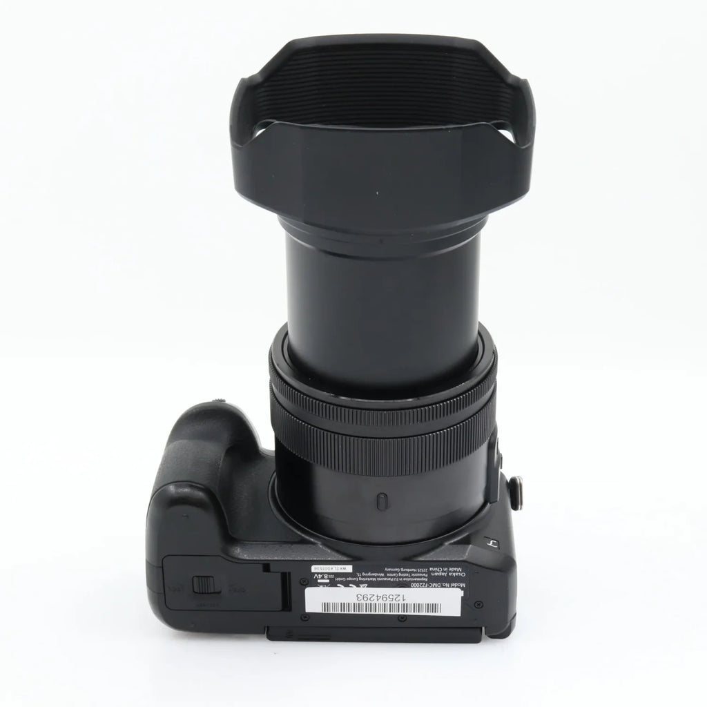 Panasonic Lumix DMC-FZ2000 usato