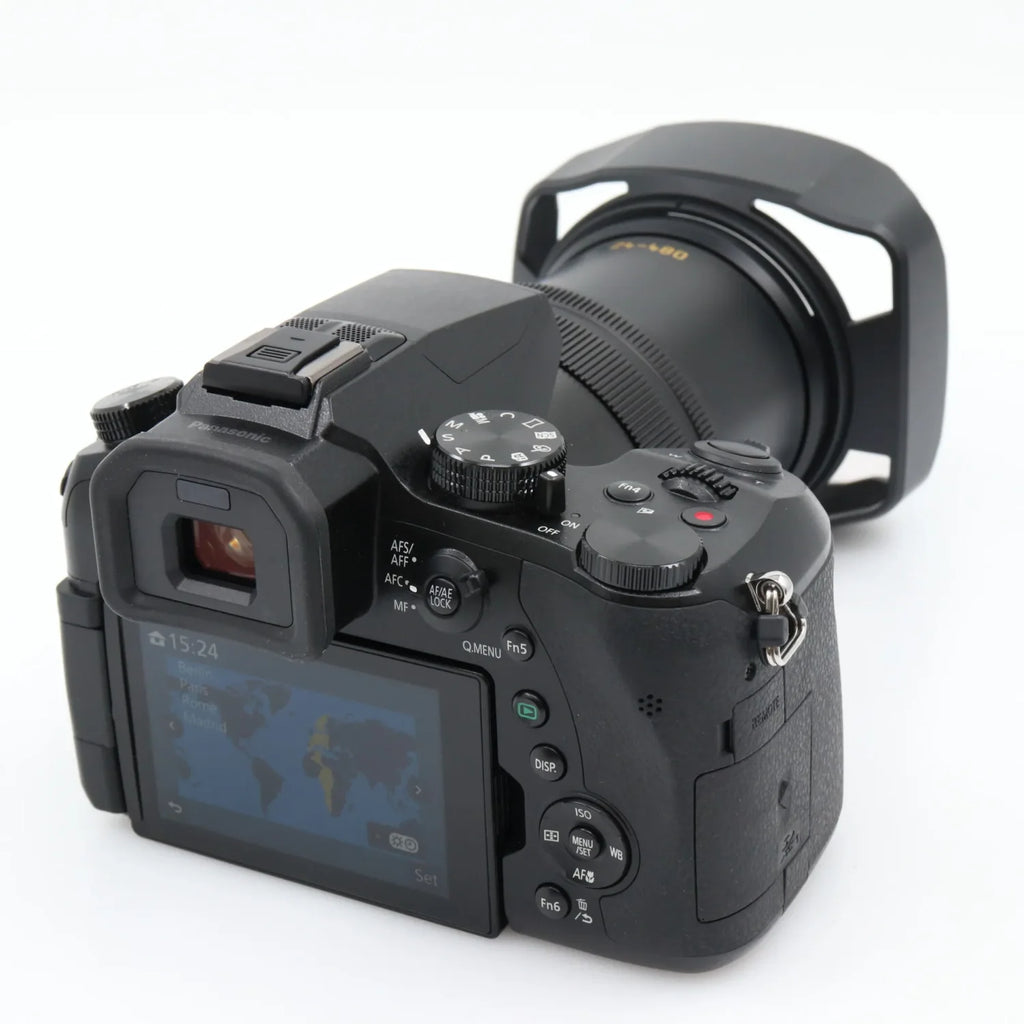 Panasonic Lumix DMC-FZ2000 usato