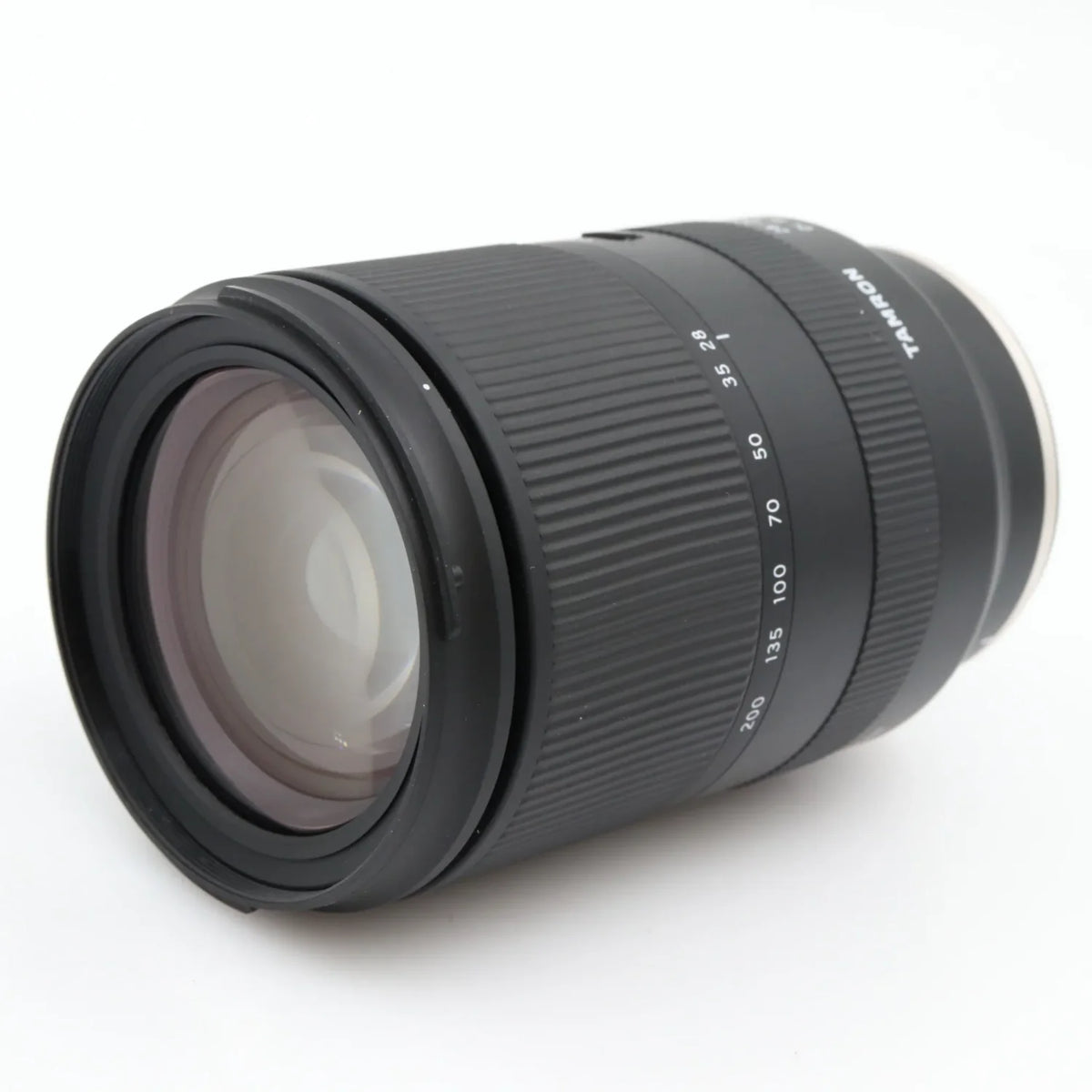 Tamron 28-200mm f/2.8-5.6 Di III RXD Sony FE usato