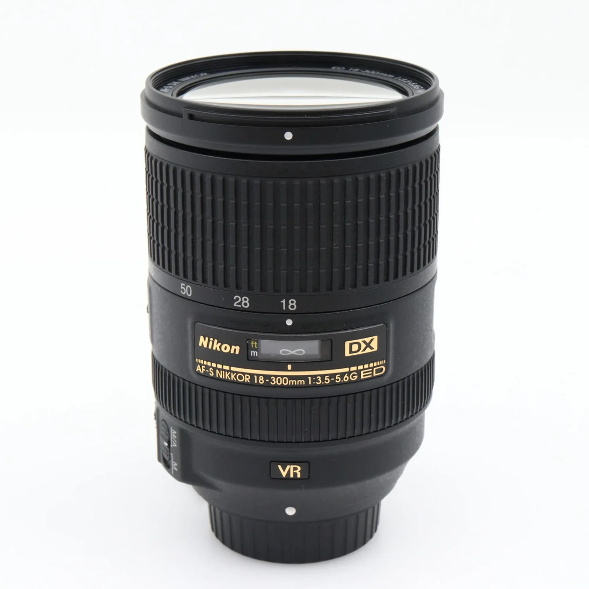 Nikon AF-S 18-300mm f/3.5-5.6G ED VR DX tweedehands