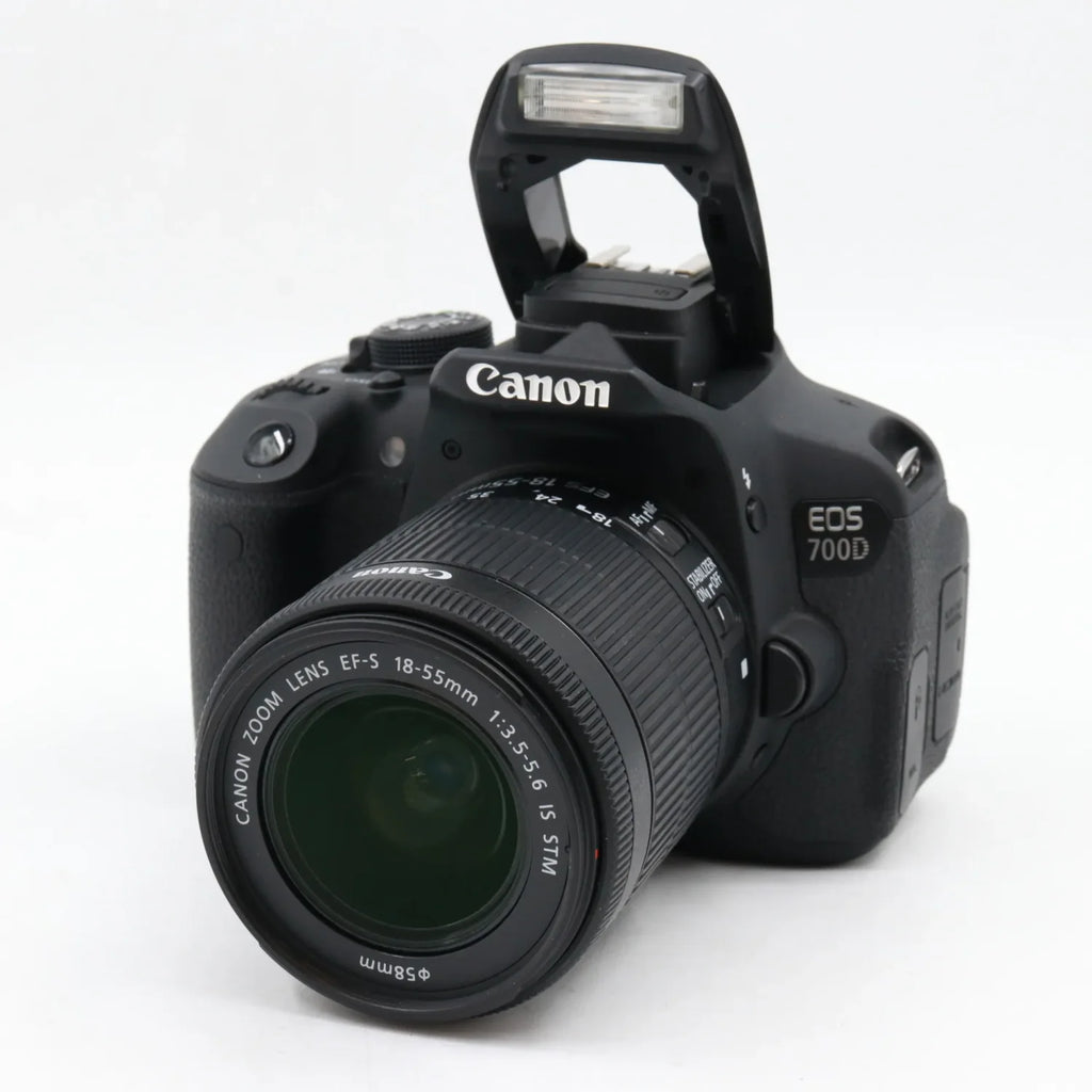 Canon EOS 700D body + EF-S 18-55mm F/3.5-5.6 IS STM used