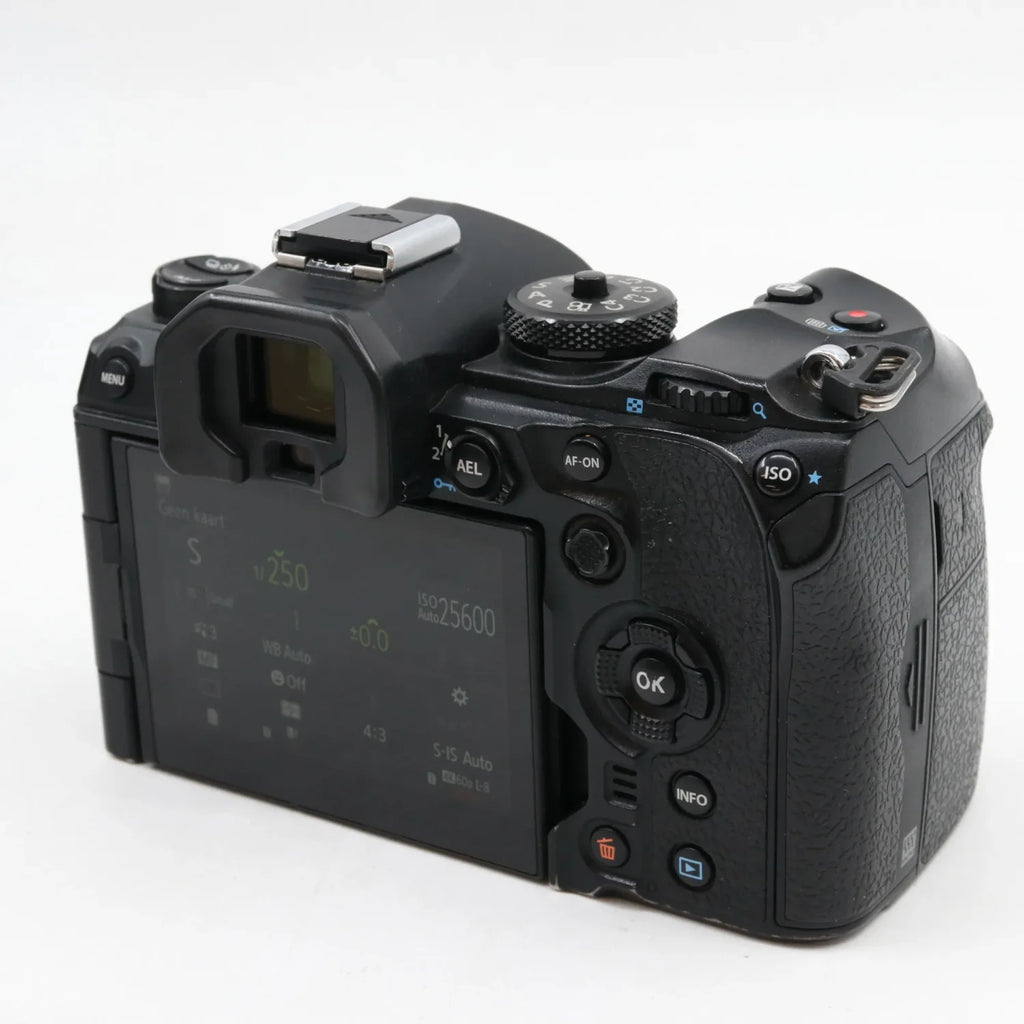 OM SYSTEM OM-1 body used