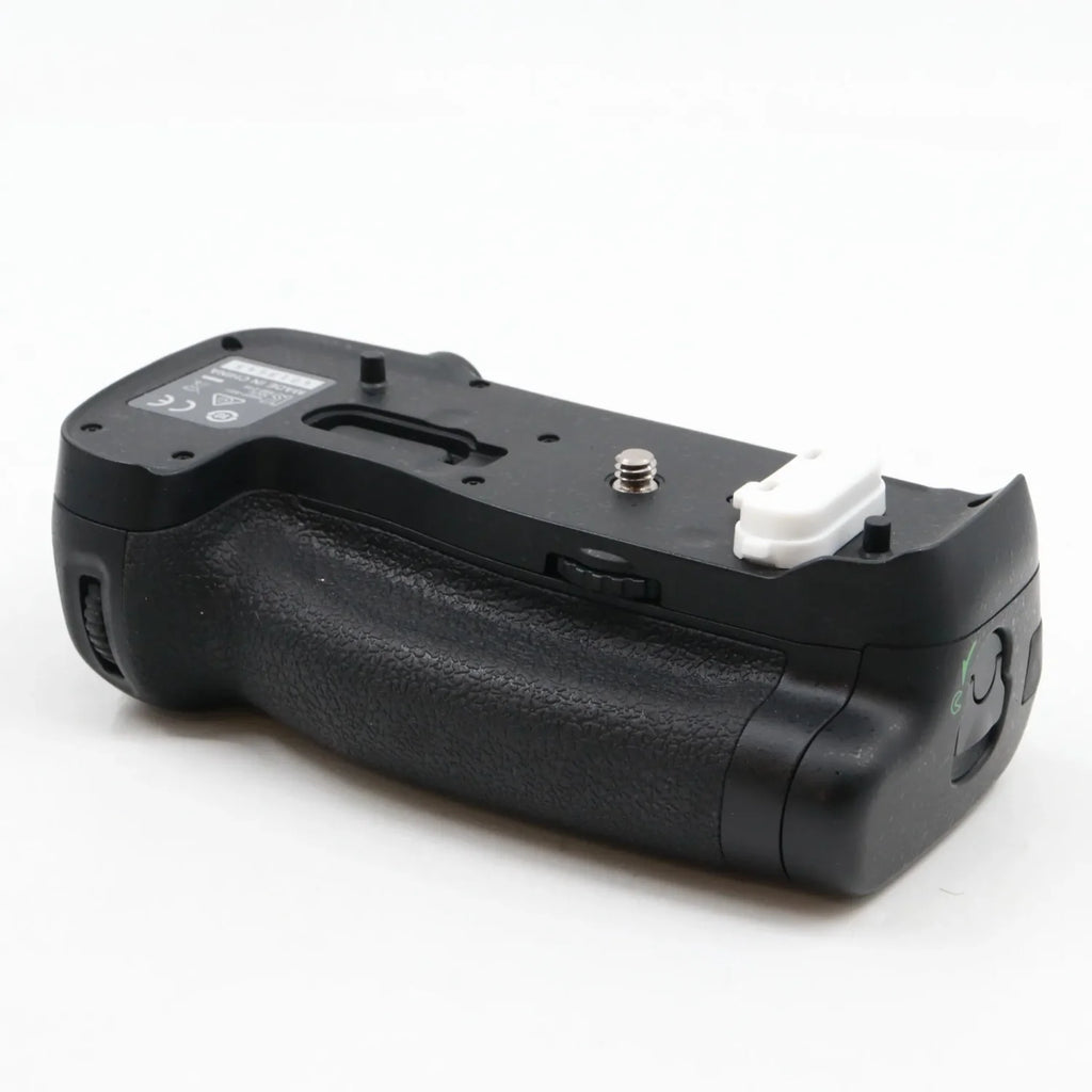 Nikon MB-D18 batterygrip gebraucht