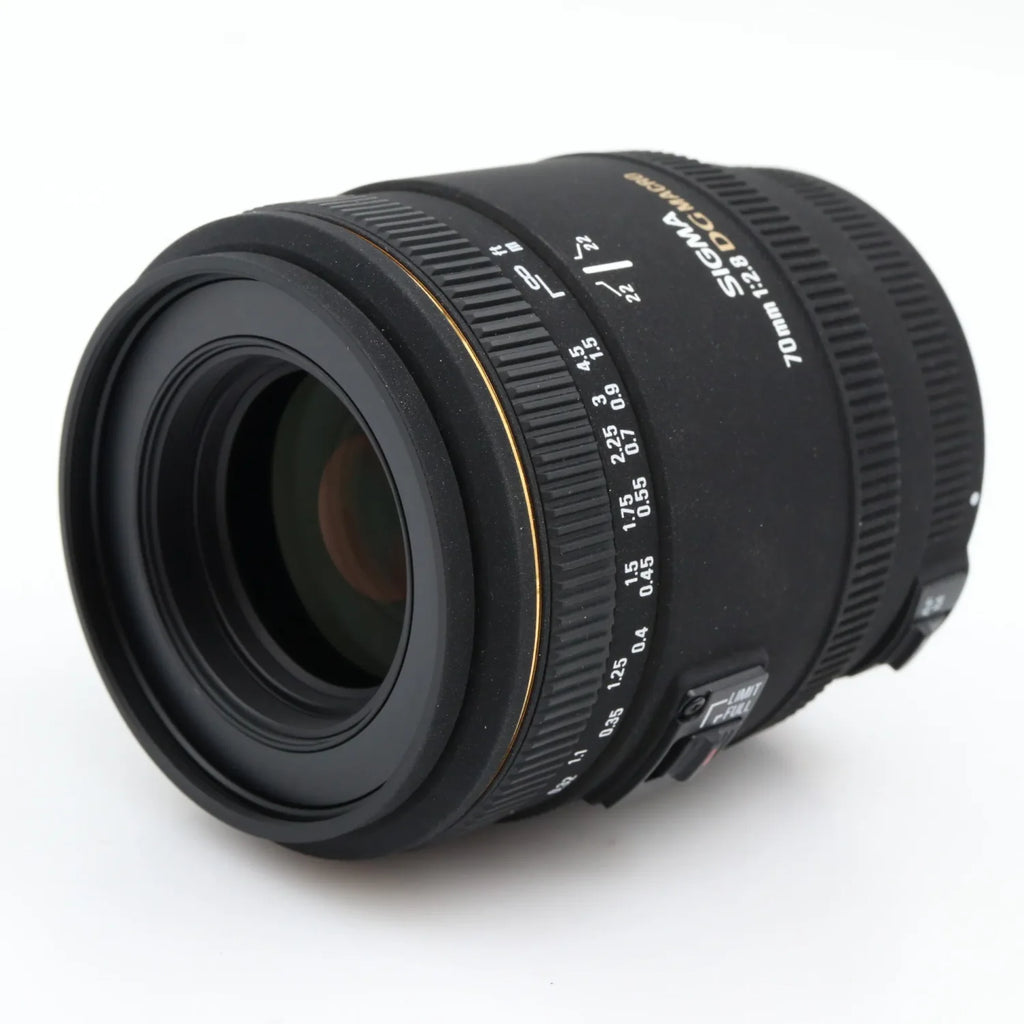 Sigma 70mm f/2.8 EX DG Macro Canon used