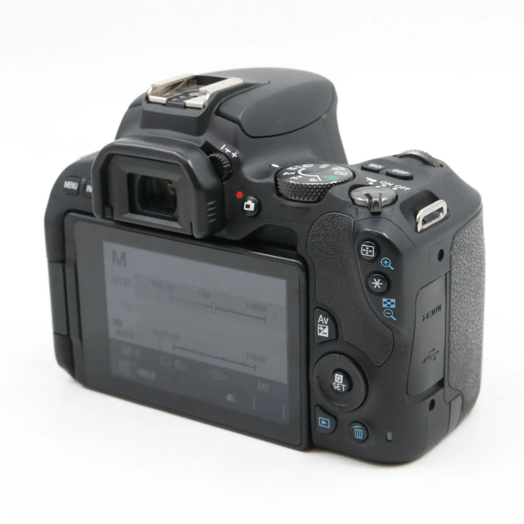 Canon EOS 200D body used