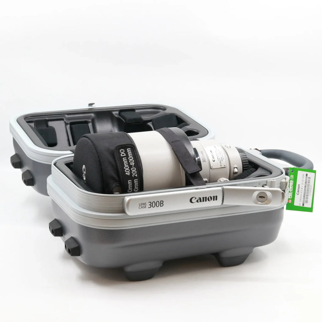 Canon EF 300mm f/2.8 L IS II USM used