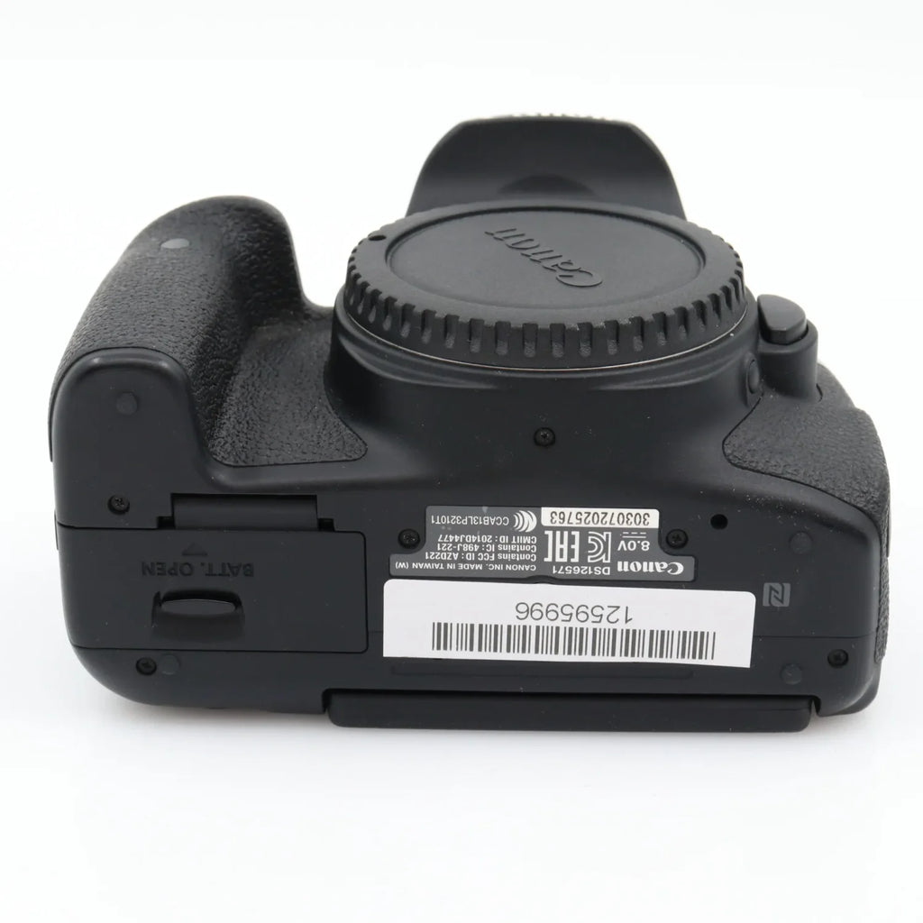 Canon EOS 750D body used