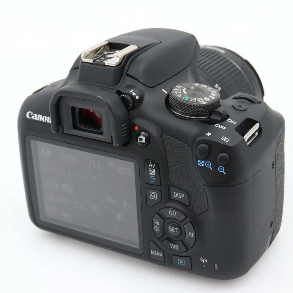 Canon EOS 2000D + EF-S 18-55mm f/3.5-5.6 IS II tweedehands