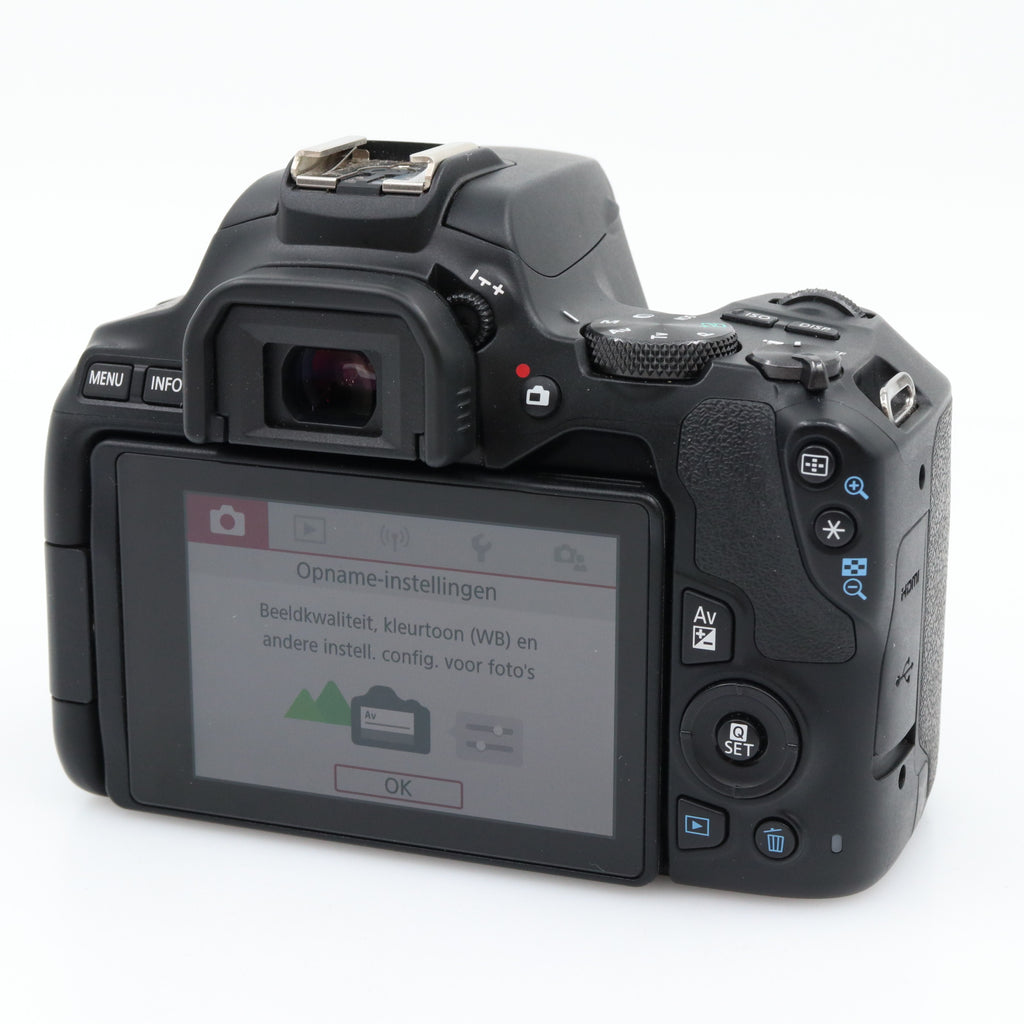 Canon EOS 250D
