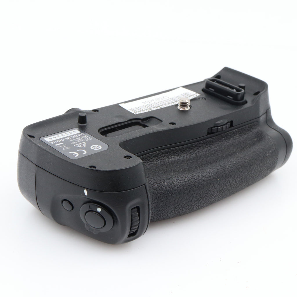 Nikon MB-D18 batterygrip used