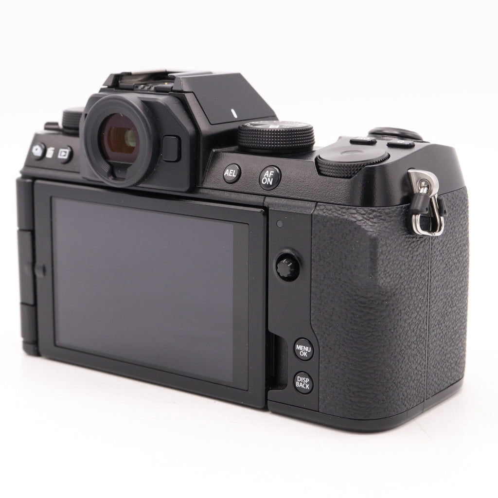 Fujifilm X-S10 body used